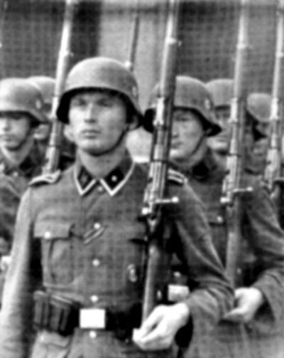 Солдаты войск СС Основу дивизии составляли три гренадерских полка СС каждый - фото 4