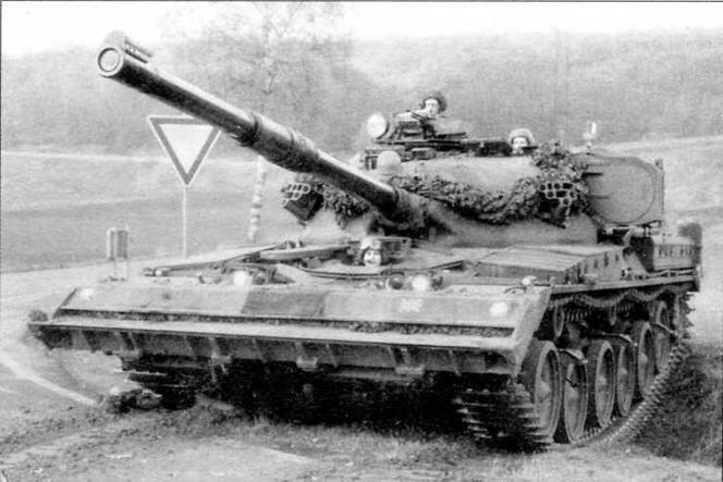 основной боевой танк Чифтен Mk5 оснащенный бульдозерным оборудованием - фото 16