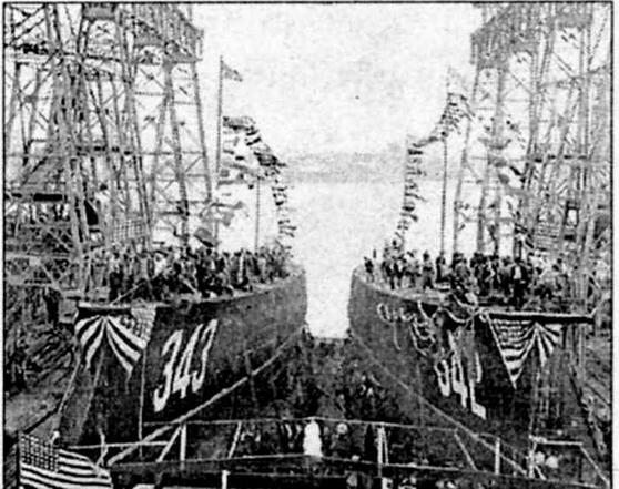 Спуск на воду эсминцев Эсминцы верфи Уильям Крамп у борта плавбазы - фото 13