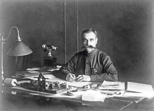 Каменев в 1919 г Обладая опытом работы с комитетами Каменев довольно рано - фото 3