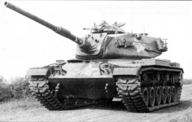 Танк М60А1 раннего выпуска со старыми гусеницамизаимствованными у М48 - фото 21