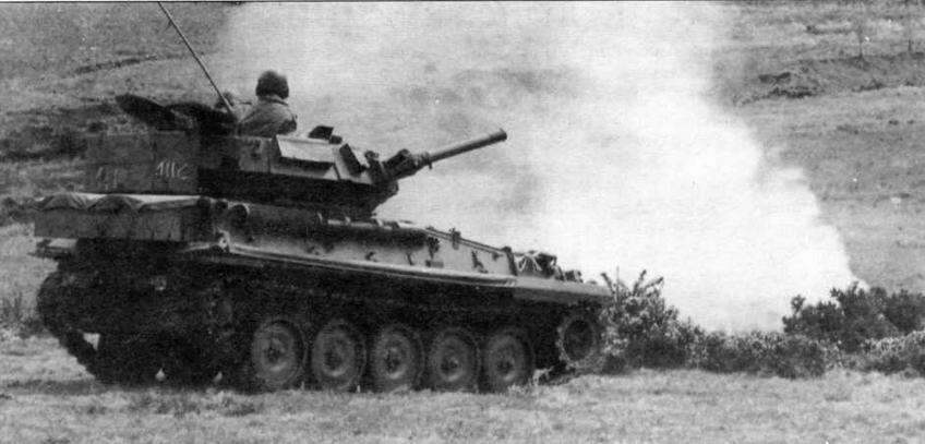 Легкий танк Скорпион ирландской армии на учениях Ирландские танки отличались - фото 10