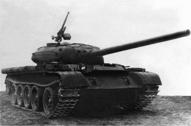 Средний танк Т541 После показа членам правительства танк в марте апреле - фото 3