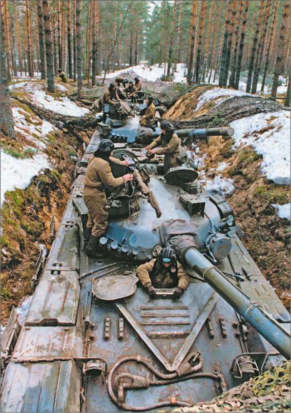 Танки Т64Б в укрытии Маневры войск Московского военного округа 1989 год - фото 285