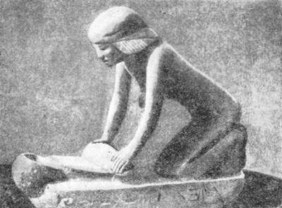 Рис 9 Древнеегипетское изображение девушки растирающей зерно ручной - фото 10
