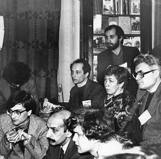 Конференция Клуба независимой печати В первом ряду слева направо Дмитрий - фото 3