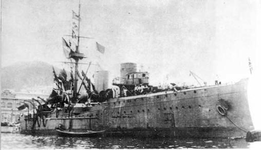 Крейсер Жемчуг вверху и миноносец Мускэ 28 октября 1914 г Оба корабля - фото 27