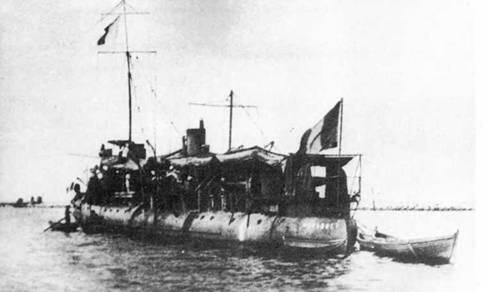 Крейсер Жемчуг вверху и миноносец Мускэ 28 октября 1914 г Оба корабля - фото 28