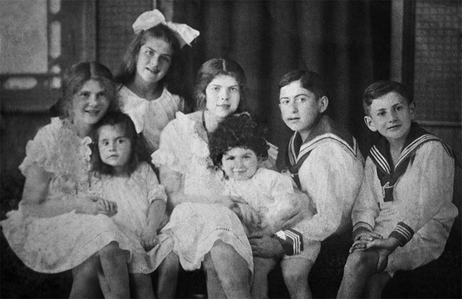 Лотшин Бертель Наоми Эльзе Рут Бумба Гейнц Лутц 1923 год Семья - фото 19