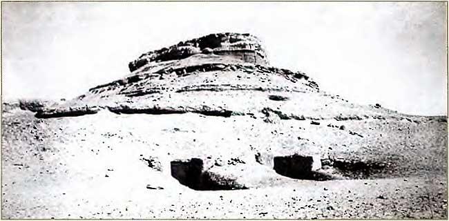 Рис В6 Гробницы Петосириса справа и Петубастиса слева Взято из 8 - фото 6