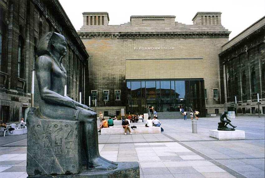 Здание музея На современный мир наибольшее влияние оказала античная - фото 2