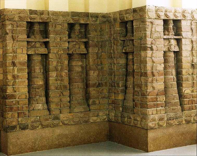 Фасад храма Инанны XIV век до н э Обожженный кирпич 211x973 Урук город - фото 13