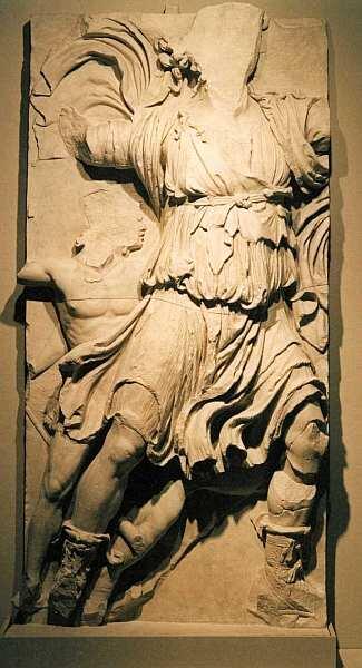 Пергамский алтарь Западная сторона южный ризалит Дионис и Сатир Около - фото 51