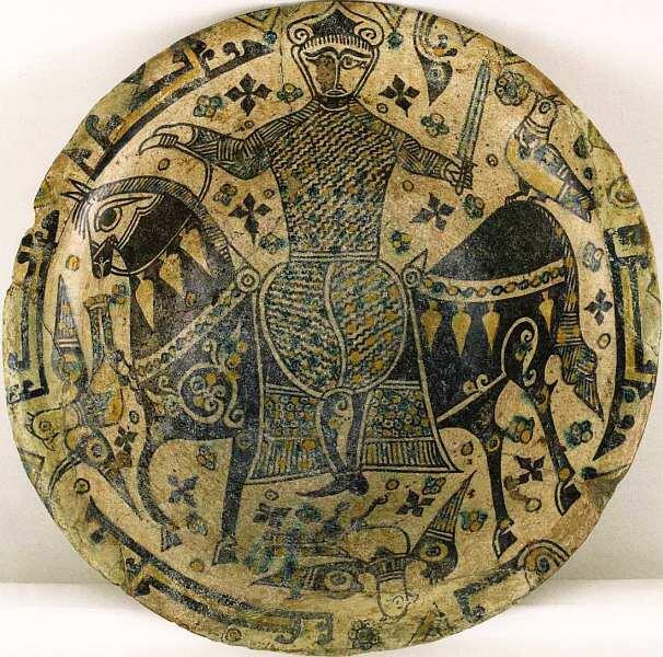 Блюдо с изображением всадника IX или X век Фаянс подглазурная роспись - фото 63