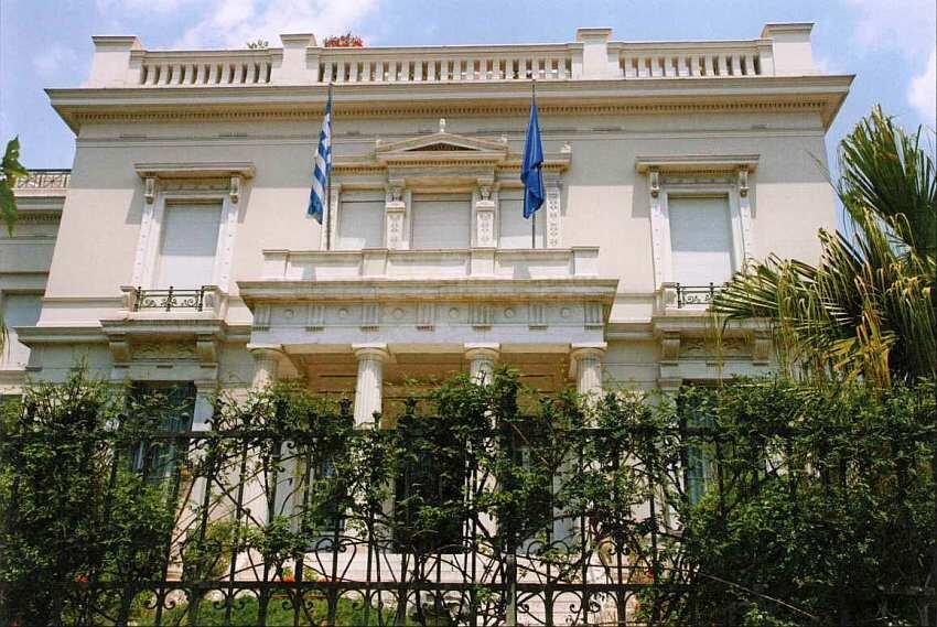 Здание музея Музей Бенаки в Афинах уникальное место в котором представлена - фото 2