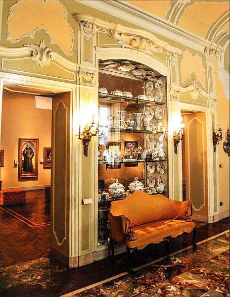 В залах музея Искусство Возрождения Кристофоро Казелли Мадонна с - фото 5