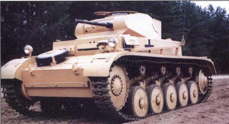 Легкий танк PzIIAusfF Танковый музей Бунденсвера в Мунстере Средний танк - фото 245