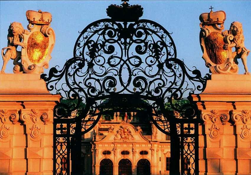 Ворота Бельведера Эпоха барокко показана в музее во всем блеске и в первую - фото 5