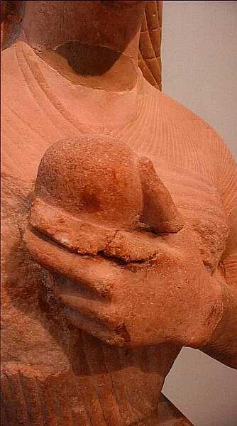 Наксосская кора 560570 до н э Фрагмент Кора VI век до н э Мрамор Чаще - фото 21
