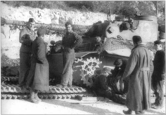 Немецкие танки 501 отб в Северной Африке весна 1943 года Тяжелый танк - фото 24
