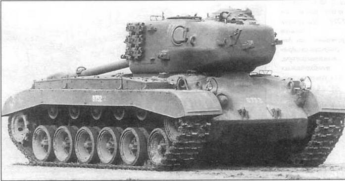 Первый серийный танк Т26ЕЗ Эта машина оснащена гусеницей Т81 в то время как - фото 6