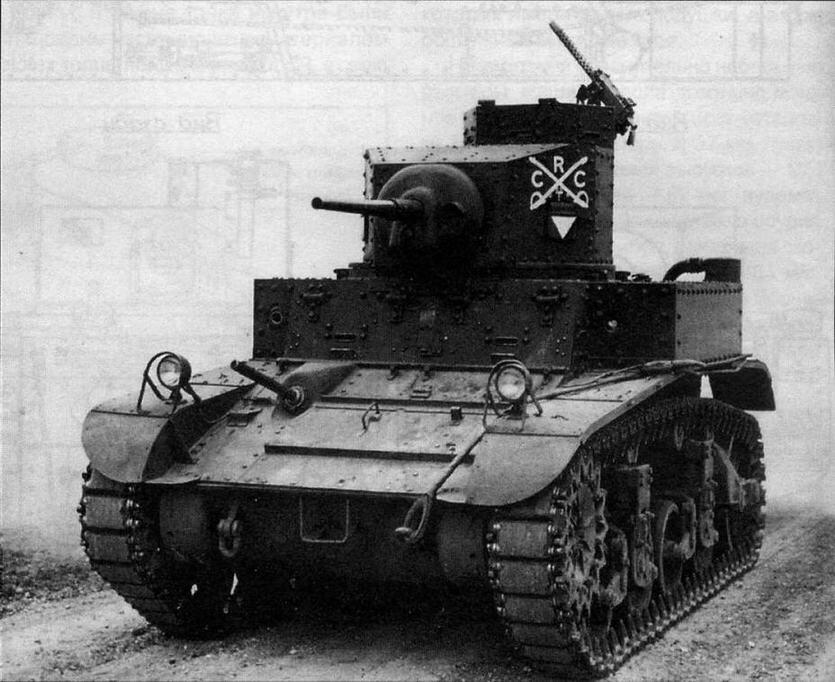 Легкий танк М3 раннего выпуска с клепаной восьмигранной башней Пулеметы в - фото 14