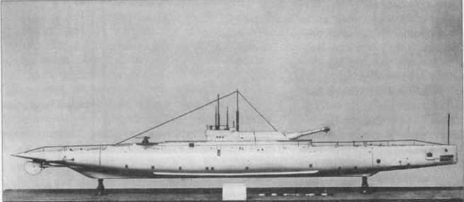 Модель подводной лодки типа М хранящаяся в Королевском военном музее - фото 7