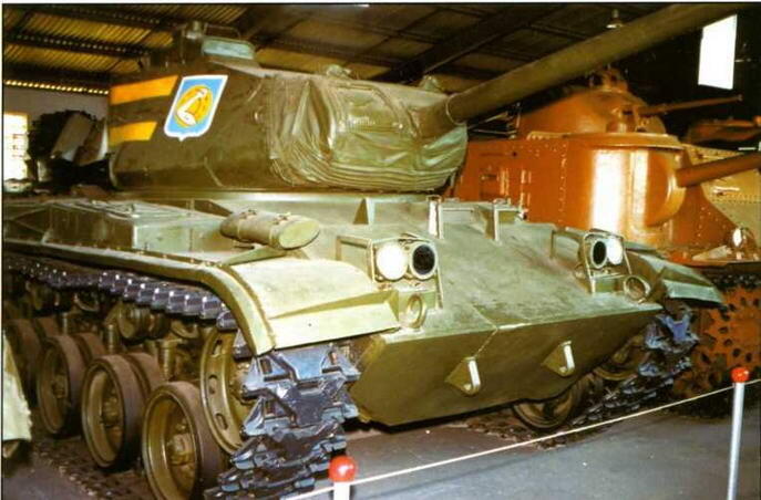 Американский легкий танк М41 Уокер Бульдог в экспозиции Военноисторического - фото 59