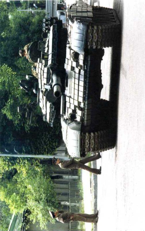 Танк Т72АВ 201й мотострелковой дивизии Душанбе 9 мая 1992 года ФОТО - фото 205