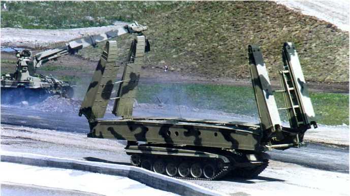 Танковый мостоукладчик МТУ72 Нижний Тагил 2000 год Фото Ю Спасибухова - фото 221