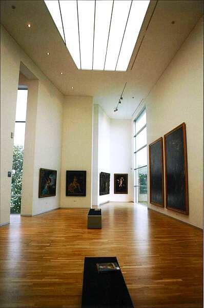 В зале музея Коллекция начала формироваться еще в середине XVI века Картины - фото 3