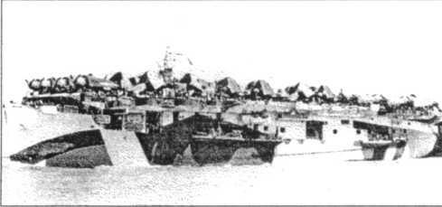 15 июня 1942г вступил в строй авианосец Copahee CVE 12 под командованием - фото 28