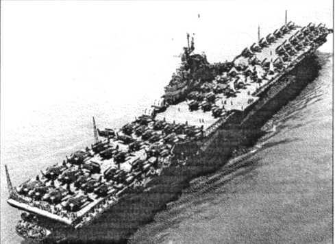8 мая 1944г на Norfolk Navy Yard принят в состав флота авианосец Ticonderoga - фото 48