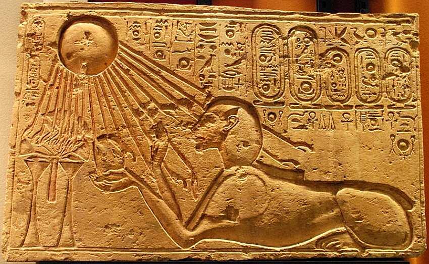 Рельеф с изображением Эхнатона в виде Сфинкса 13491336 до н э Известняк - фото 14