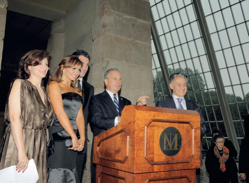 Мэр НьюЙорка Майкл Блумберг вручает мне премию На отдыхе Стас Михайлов с - фото 47