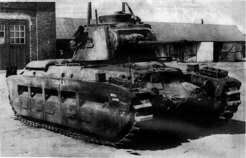Пехотный танк Матильда Mk II во время испытаний в Советском Союзе 1942 год - фото 1