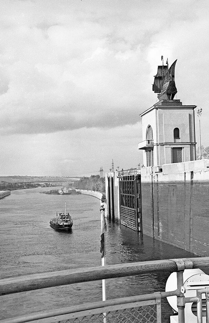 Канал имени Москвы соединяет реку Москву с Волгой Был открыт 15 июля 1937 - фото 74