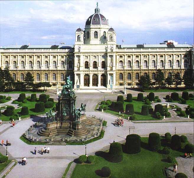 Здание музея Интерьер музея В 2003 в Музее истории искусства в Вене - фото 2