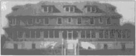 Открытая в 1929 году больница напоминала южный особняк с широким подъездом и - фото 11