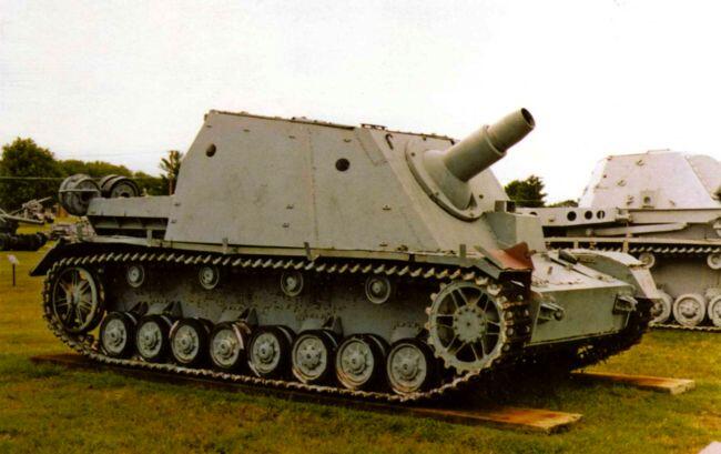 Штурмовой танк Brummbar второй серии в экспозиции Военного музея на Абердинском - фото 165