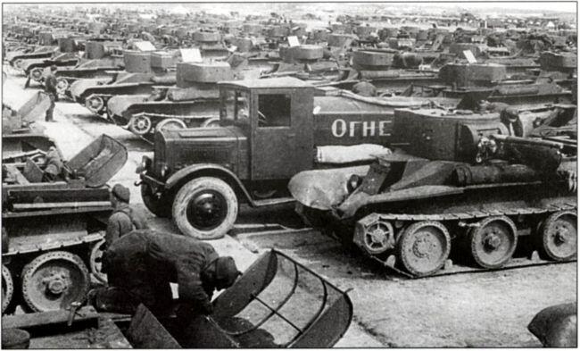 Введение В первые недели Великой Отечественной войны когда немецкие танковые - фото 2