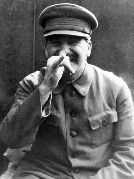 Иосиф Виссарионович Сталин В этом безупречном городе Страны Советов есть - фото 2
