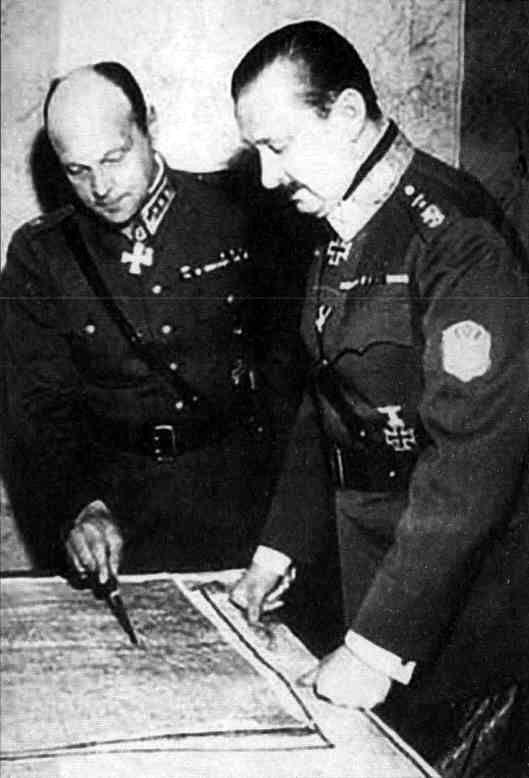 Маршал Маннергейм и генерал Эрик Хайнрихс в ставке в Миккели 1942 г Хуго - фото 42