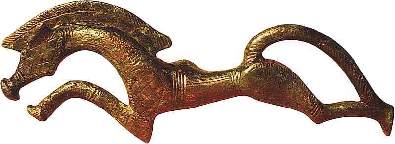 Поясная пряжка в виде фигурки скачущего коня Около середины I тысячелетия до н - фото 9