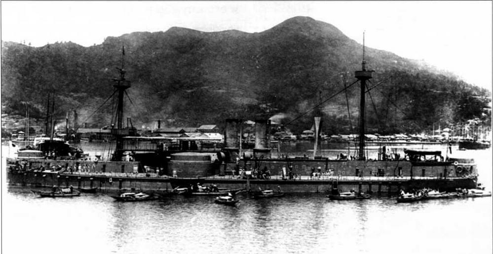 Тинъэн в Хиросиме вскоре после прибытия из Китая летом 1895 г Броненосец уже - фото 126
