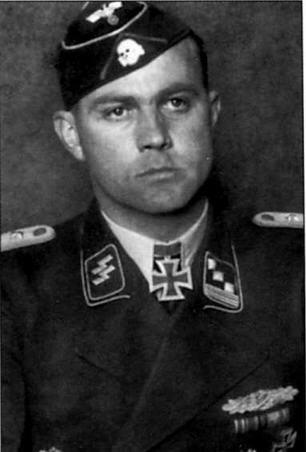 Гэ уптштурмфюрер СС Фридрих Хольцер командир 1 й танковой роты и один из - фото 9