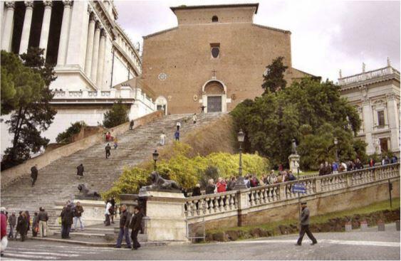 Капитолийский холм в сегодняшнем Риме И самое важное здесь пожалуй даже не в - фото 1