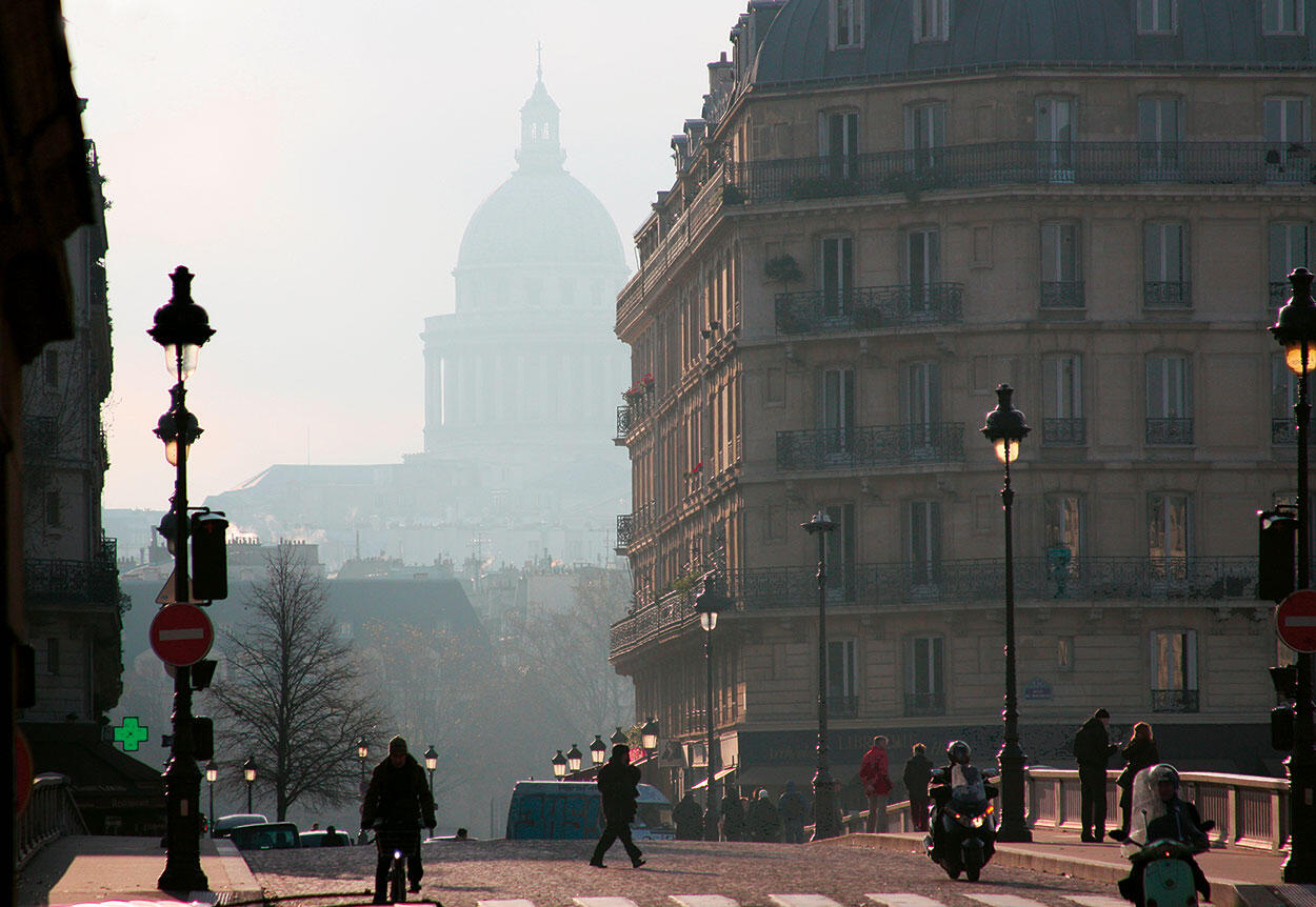 Пантеон Вид из Маре Красные перчатки Почему когда люди приезжают в Париж с - фото 15