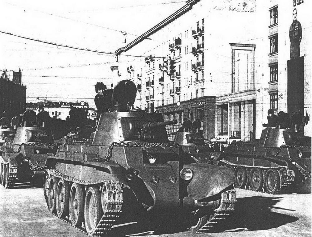 С танком БТ7 как правило ассоциируется все семейство легких советских - фото 2