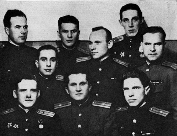 Группа чекистов Управления контрразведки Ленинградского фронта Сидят слева - фото 2